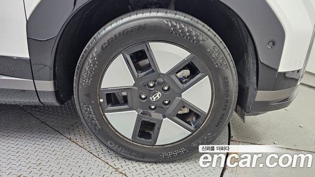 Hyundai Santa Fe 2023 — Photo 10/33