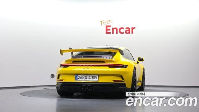 Porsche 911 2022 — Photo 18/20