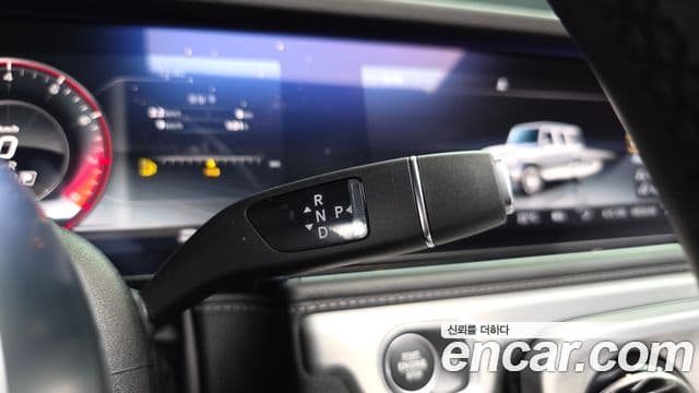 Mercedes-Benz G-Class 2021 — Photo 29/36