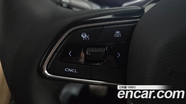 Renault Samsung Grand Koleos 2025 — Photo 13/34