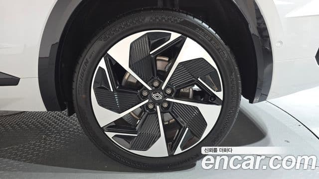 Renault Samsung Grand Koleos 2025 — Photo 6/34