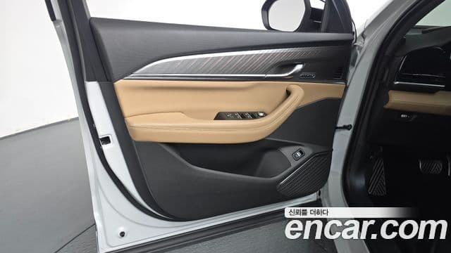 Renault Samsung Grand Koleos 2025 — Photo 27/34