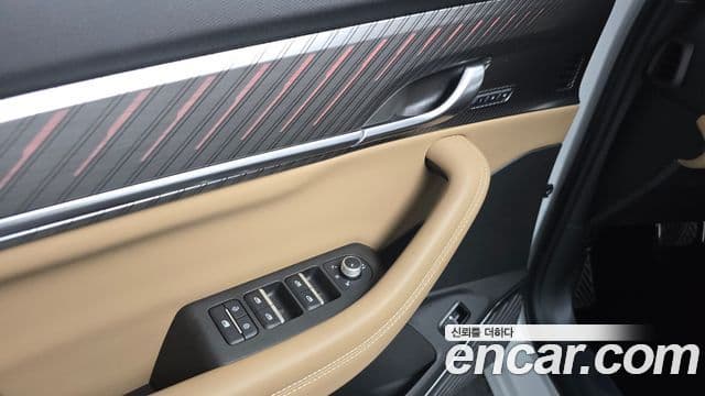 Renault Samsung Grand Koleos 2025 — Photo 12/34