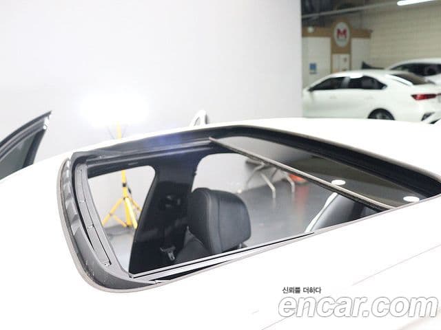 BMW 5 Series 2023 — Photo 19/20