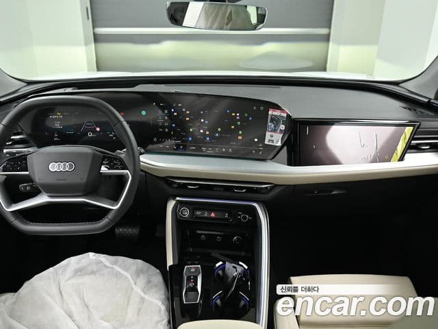 Audi Q5 2025 — Photo 5/20