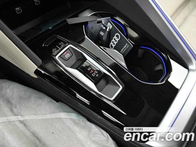 Audi Q5 2025 — Photo 18/20