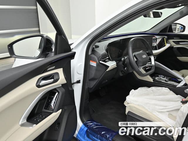 Audi Q5 2025 — Photo 16/20
