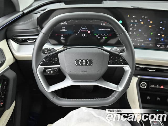 Audi Q5 2025 — Photo 6/20