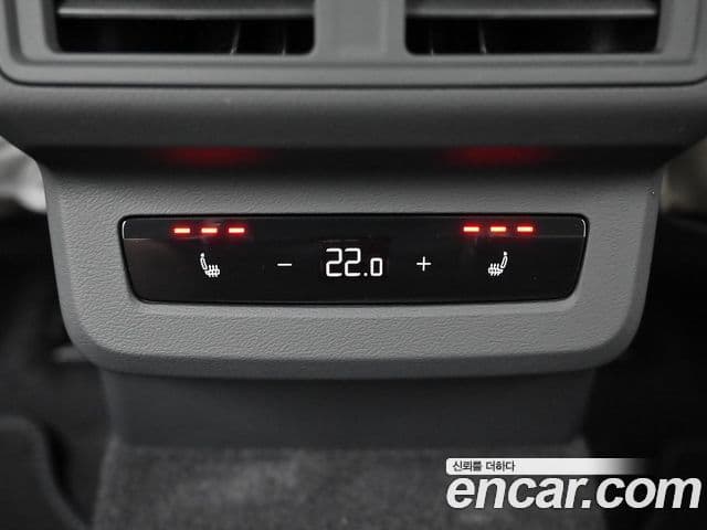 Audi Q5 2025 — Photo 13/20