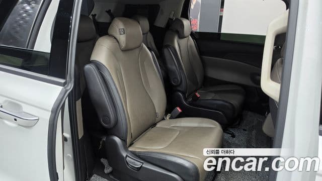 Kia Carnival 2024 — Фото 11/20