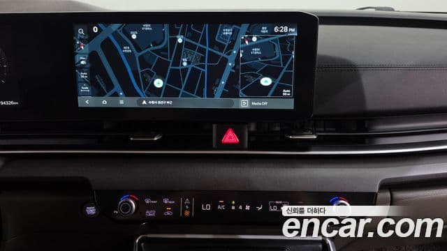 Kia Carnival 2024 — Фото 12/20