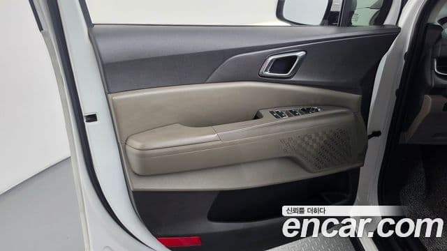 Kia Carnival 2024 — Photo 33/35