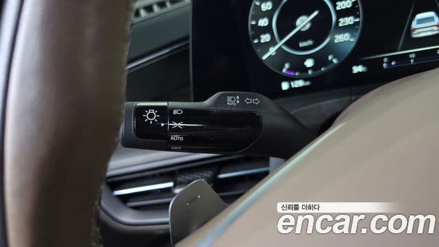Kia K8 2022 — Şəkil 26/40