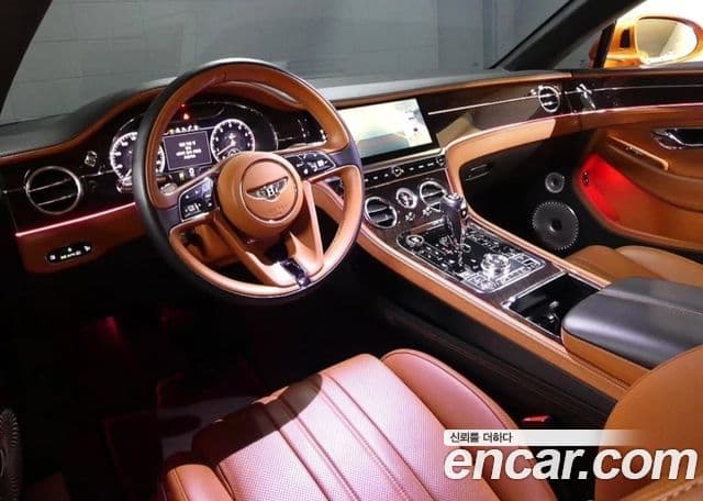 Bentley Continental GT 2018 — Фото 15/20