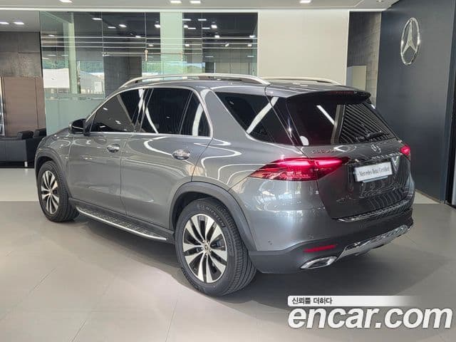 Mercedes-Benz GLE-Class 2025 — Photo 3/19