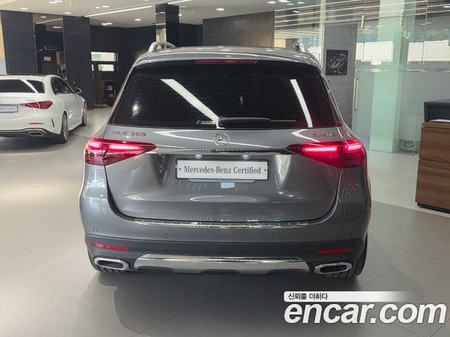 Mercedes-Benz GLE-Class 2025 — Photo 12/19