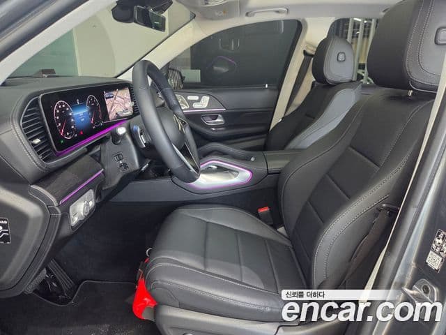 Mercedes-Benz GLE-Class 2025 — Photo 17/19