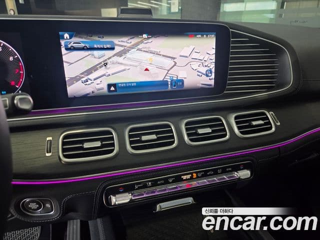 Mercedes-Benz GLE-Class 2025 — Photo 2/19