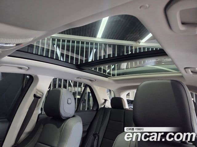 Mercedes-Benz GLE-Class 2025 — Photo 13/19