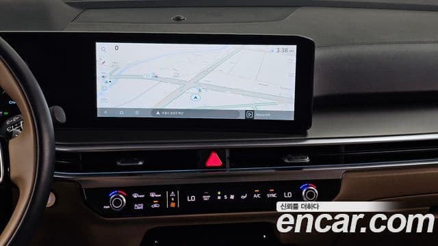 Kia Sorento 2024 — Фото 14/20