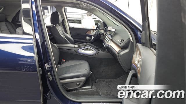 Mercedes-Benz GLE-Class 2021 — Şəkil 22/32