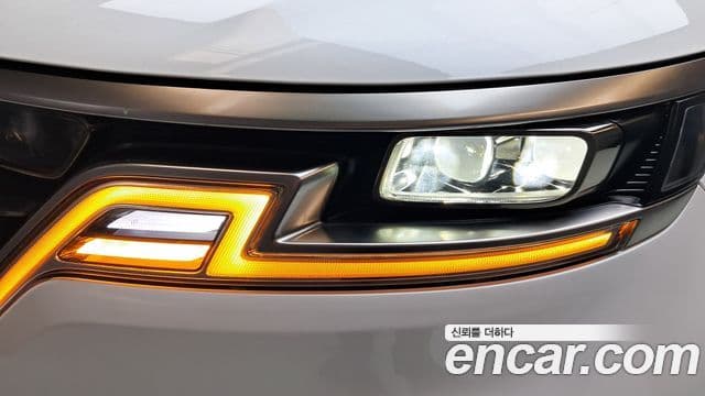 Kia Carnival 2023 — Şəkil 35/36
