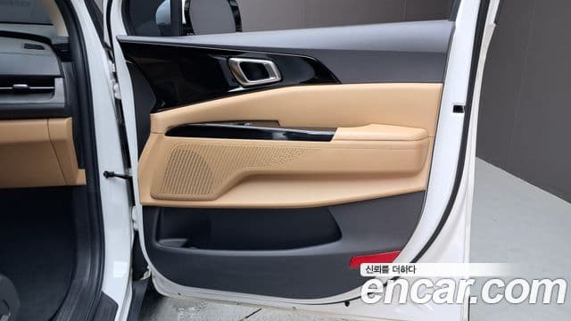 Kia Carnival 2023 — Şəkil 12/36