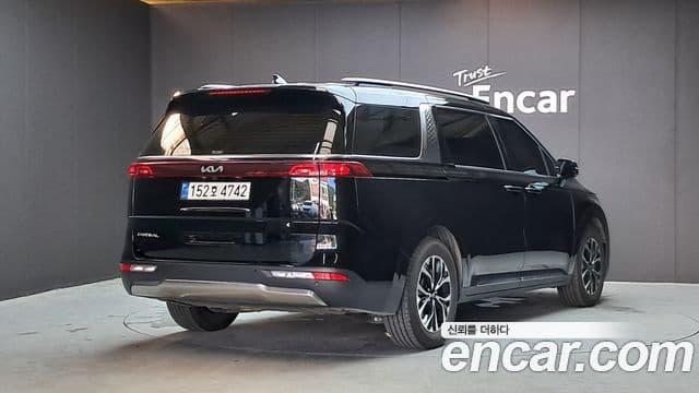 Kia Carnival 2022 — Фото 2/20