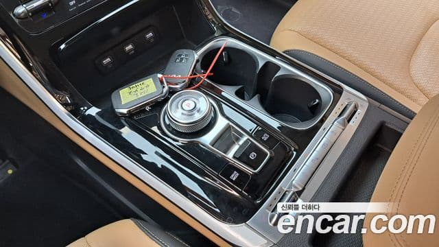 Kia Carnival 2022 — Фото 9/20
