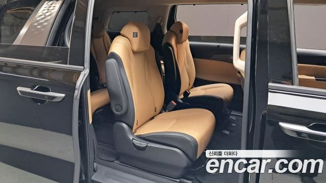 Kia Carnival 2022 — Фото 11/20