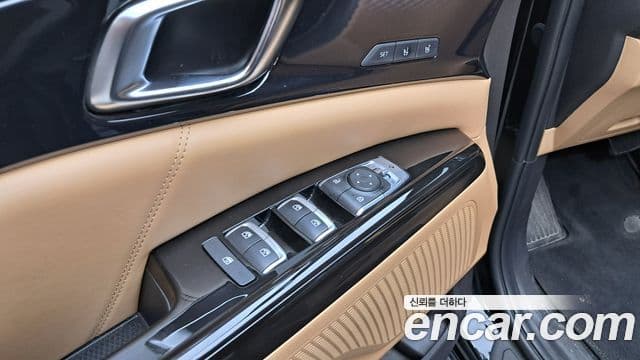 Kia Carnival 2022 — Фото 16/20