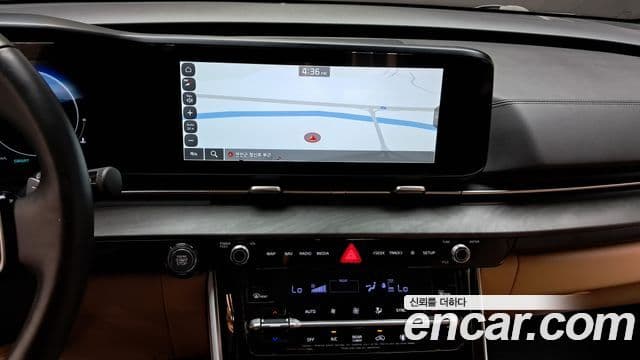 Kia Carnival 2022 — Фото 17/20
