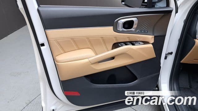Kia Sorento 2022 — ფოტო 5/37
