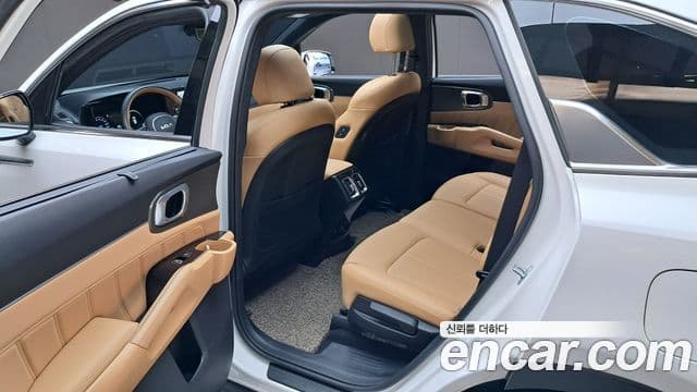 Kia Sorento 2022 — ფოტო 37/37
