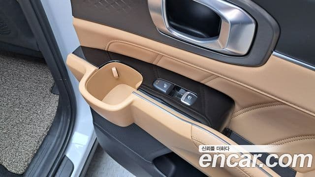 Kia Sorento 2022 — ფოტო 16/37
