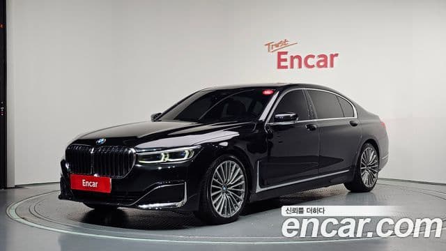 BMW 7 Series 2020 — ფოტო 6/20