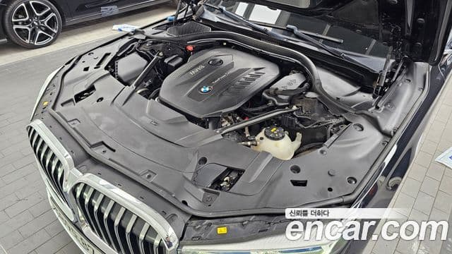 BMW 7 Series 2020 — ფოტო 17/20