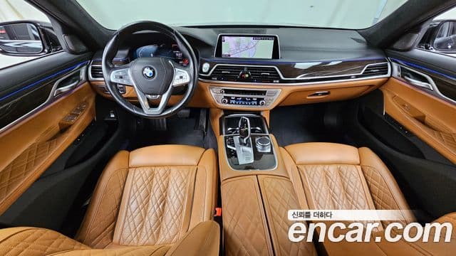 BMW 7 Series 2020 — ფოტო 11/20