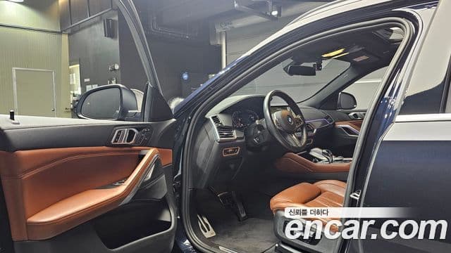 BMW X6 2022 — Şəkil 29/34