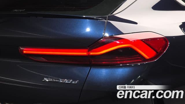 BMW X6 2022 — Şəkil 12/34