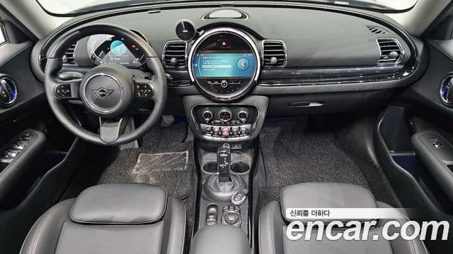Mini Cooper Clubman 2022 — ფოტო 18/20