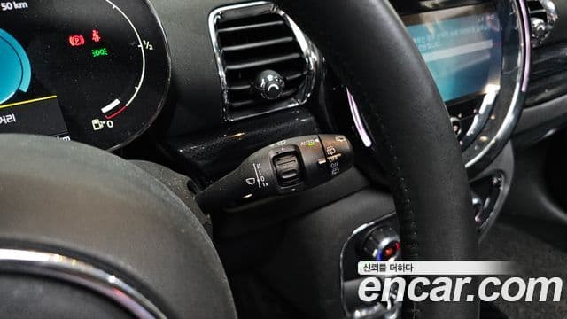 Mini Cooper Clubman 2022 — ფოტო 11/20