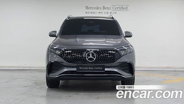 Mercedes-Benz EQB 2025 — ფოტო 8/18