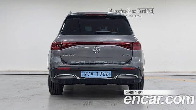 Mercedes-Benz EQB 2025 — ფოტო 13/18
