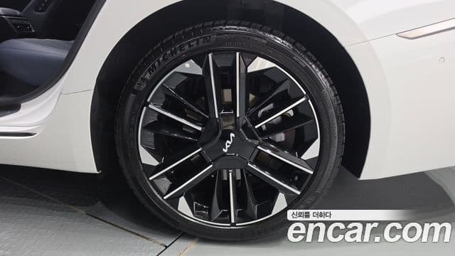 Kia K8 2025 — Şəkil 10/39