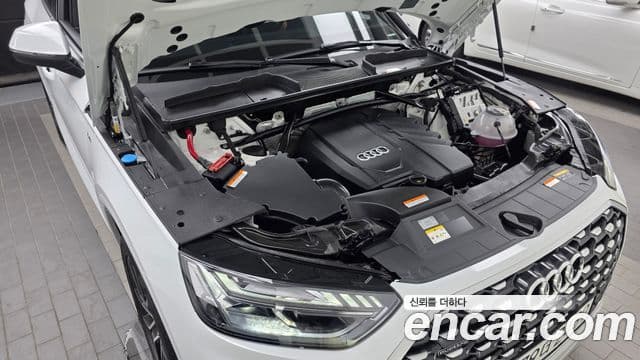 Audi Q5 2023 — Photo 9/34