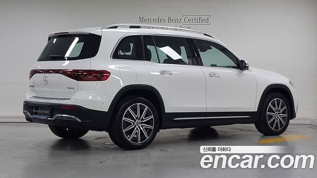 Mercedes-Benz EQB 2025 — ფოტო 15/18