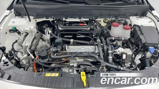 Mercedes-Benz EQB 2025 — ფოტო 18/18