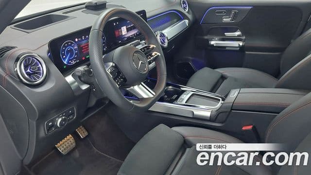Mercedes-Benz EQB 2025 — ფოტო 2/18