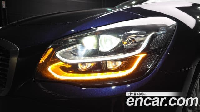 Kia The K9 2018 — Photo 19/38
